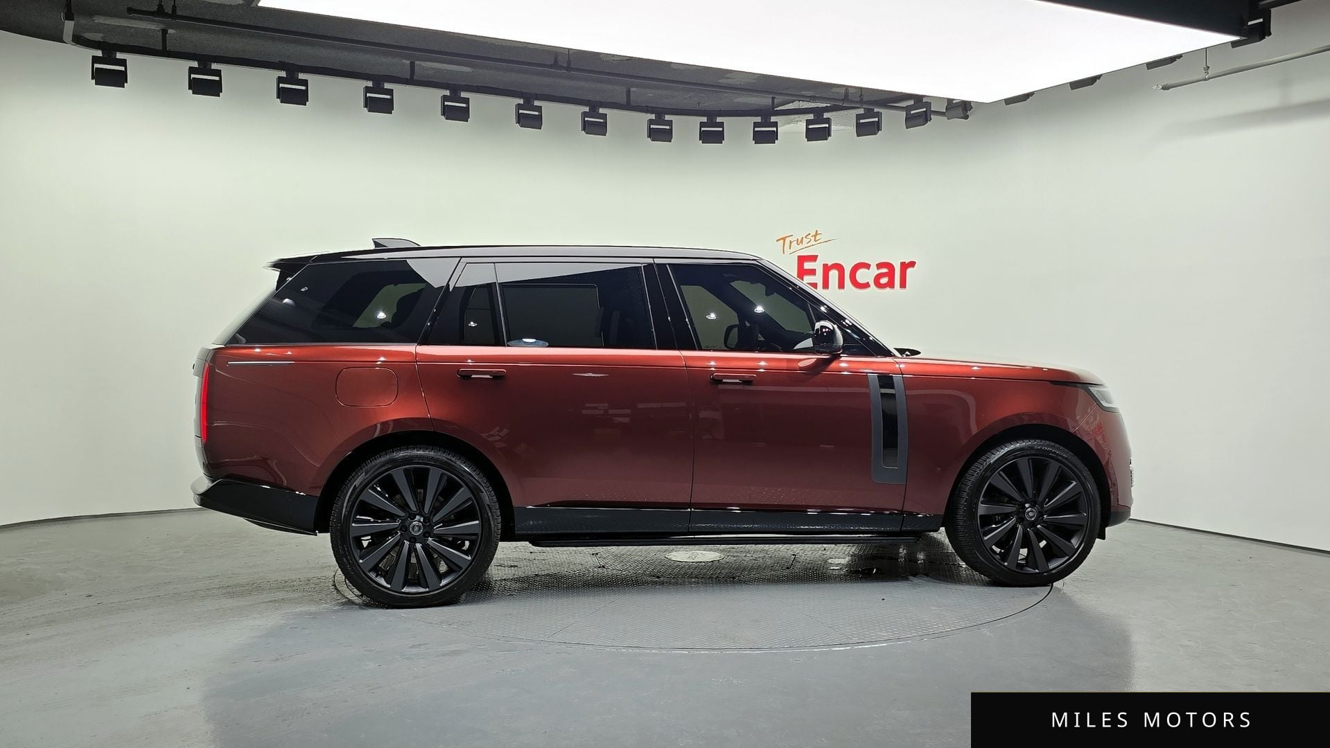 Land Rover Range Rover 2024 — миниатюра 6