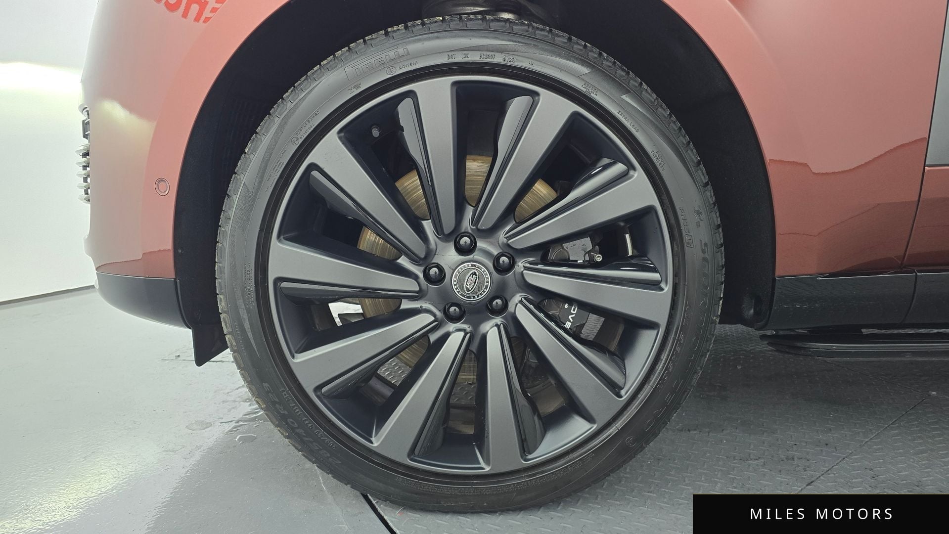 Land Rover Range Rover 2024 — миниатюра 9