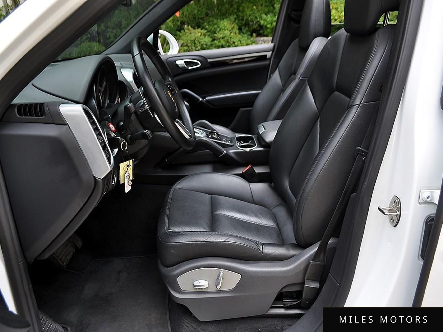 Porsche Cayenne 2015 — миниатюра 10