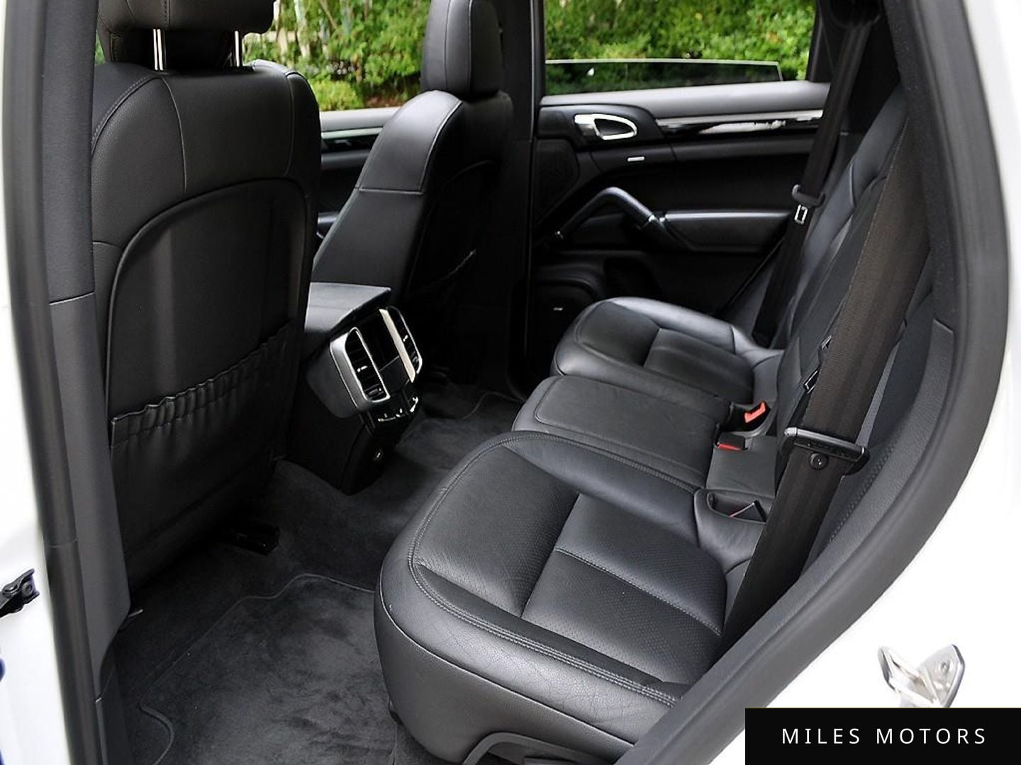 Porsche Cayenne 2015 — миниатюра 11