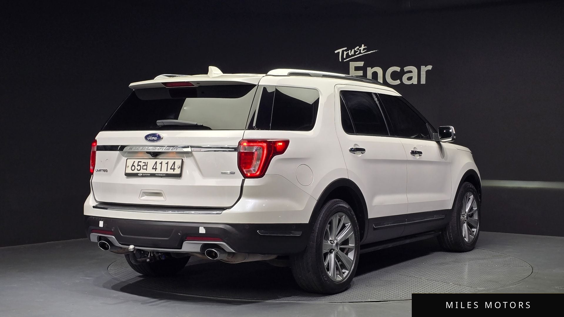 Ford Explorer 2018 — миниатюра 2
