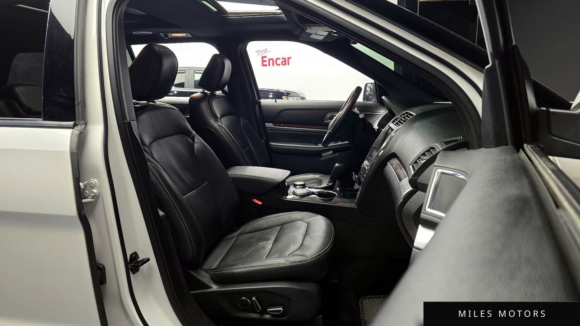Ford Explorer 2018 — миниатюра 10