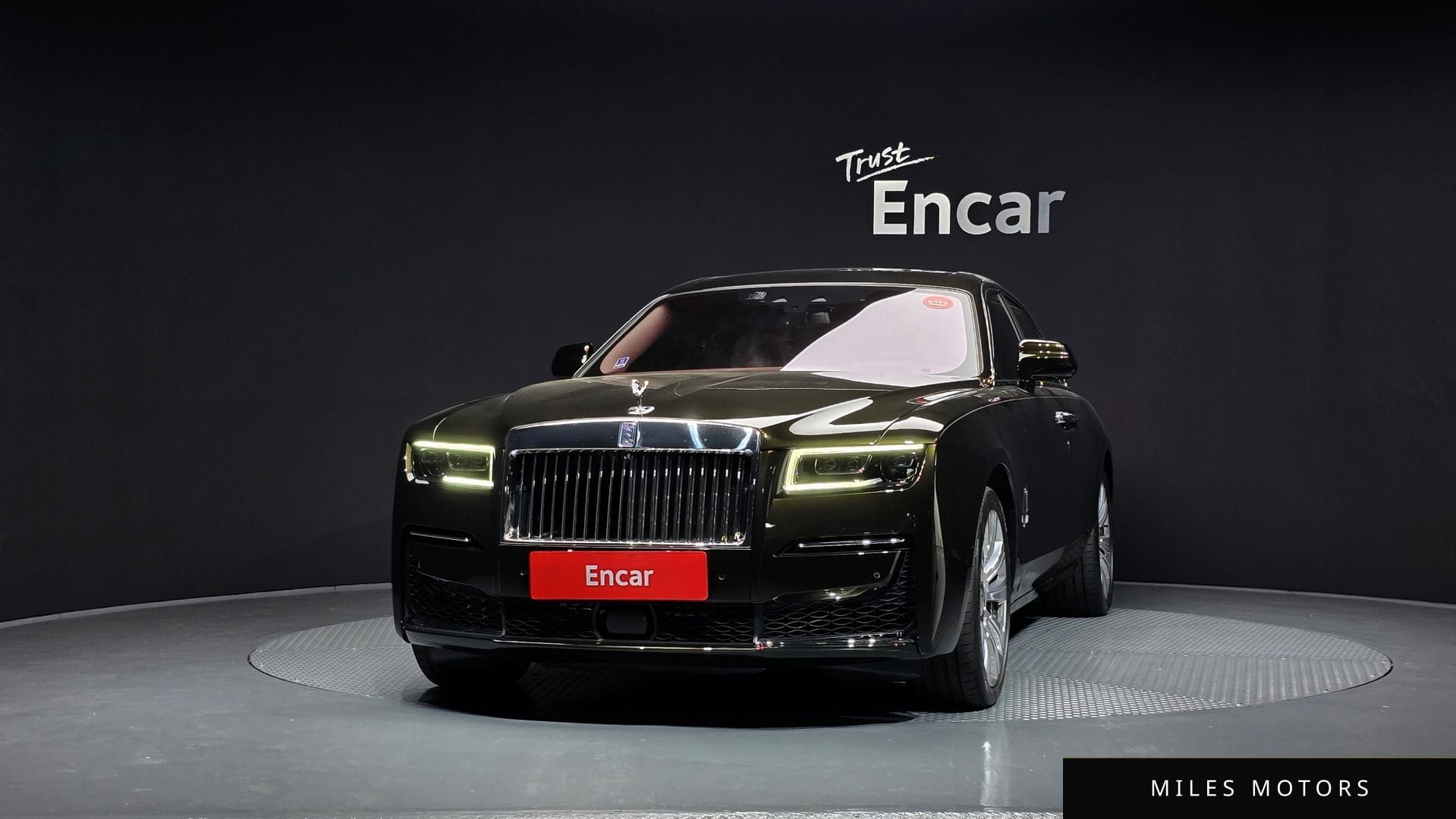 Rolls-Royce 고스트 2023 — миниатюра 3