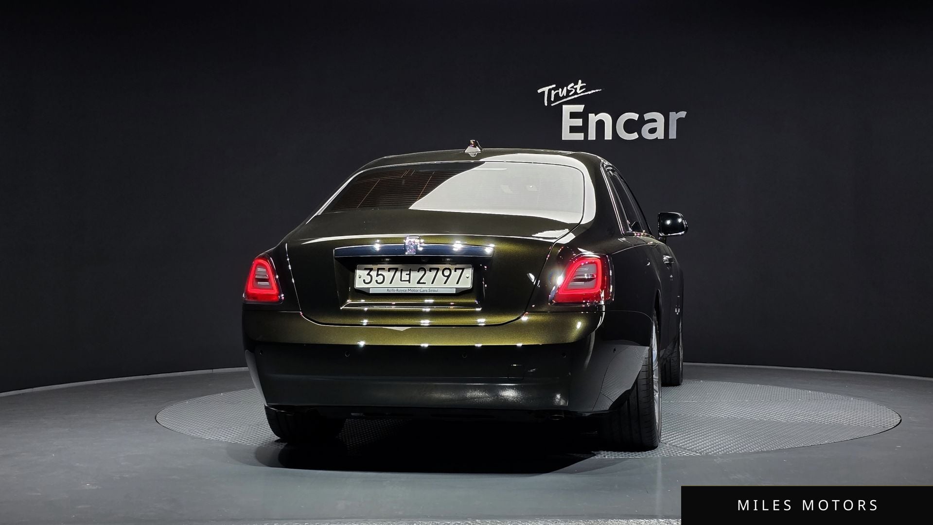 Rolls-Royce 고스트 2023 — миниатюра 4