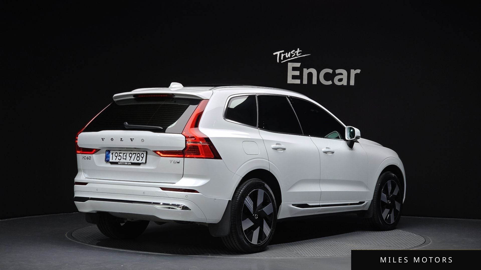 Volvo XC60 2025 — миниатюра 2