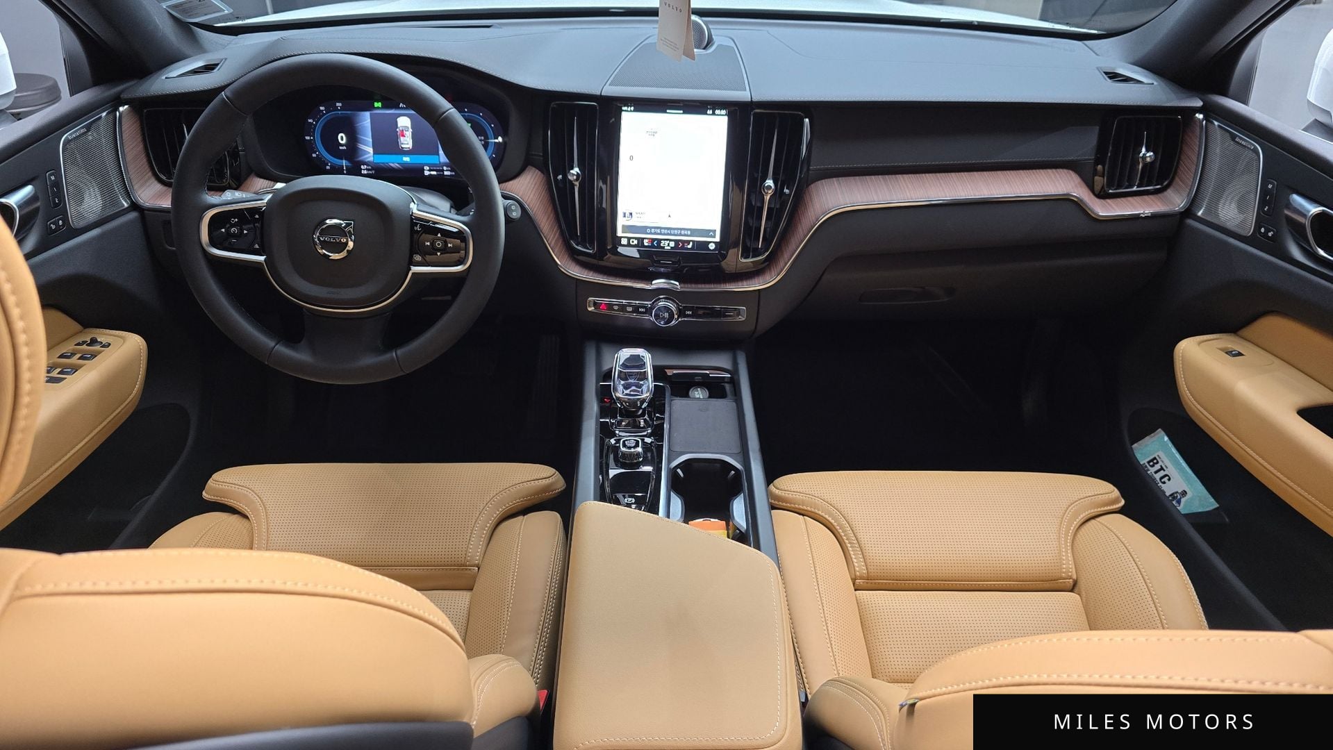 Volvo XC60 2025 — миниатюра 7