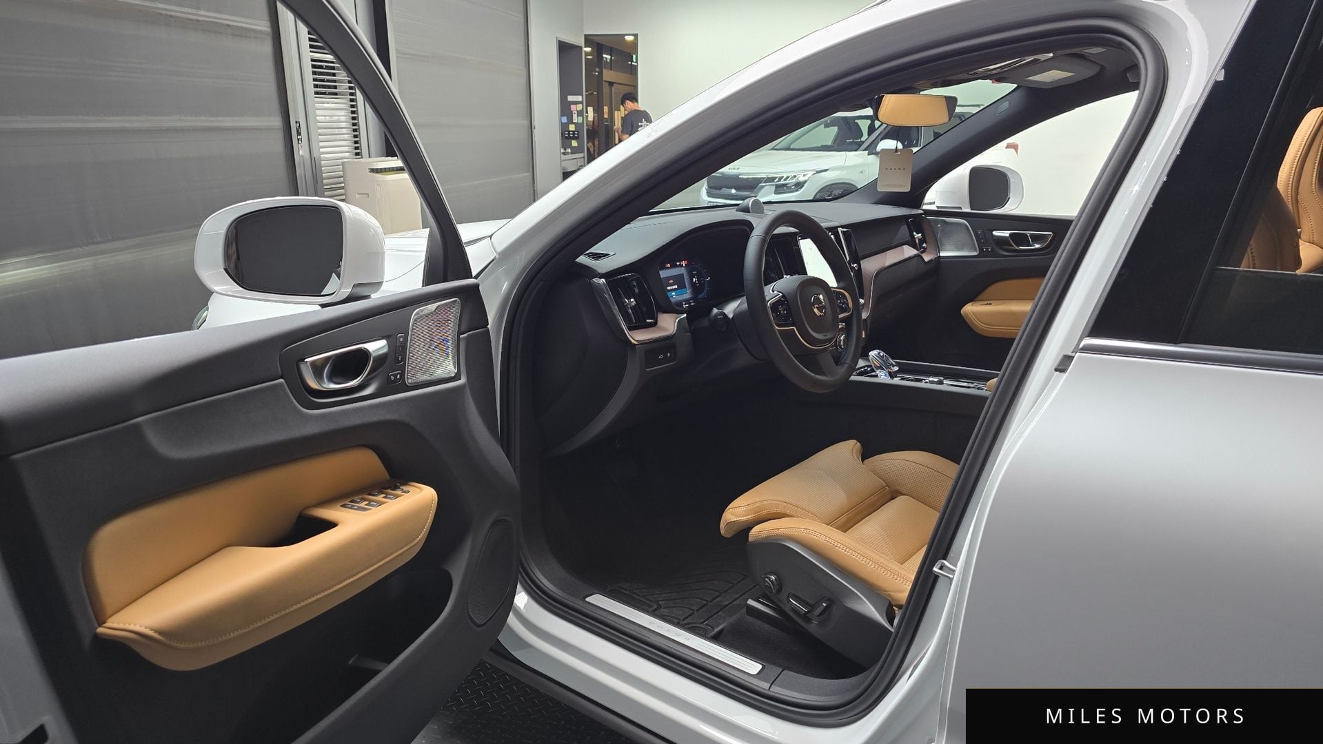 Volvo XC60 2025 — миниатюра 10