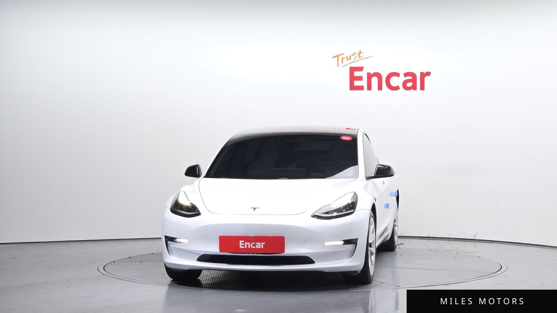 Tesla Model 3 2021 — миниатюра 3