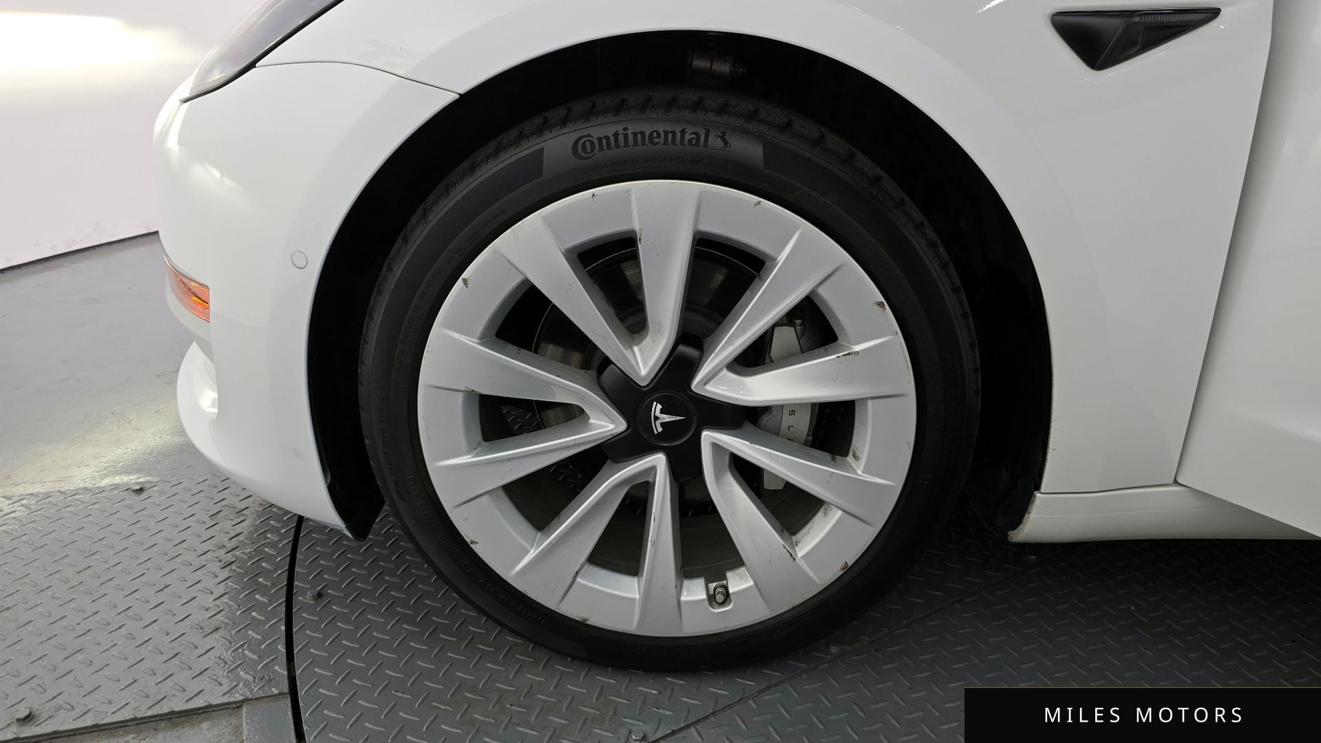 Tesla Model 3 2021 — миниатюра 5