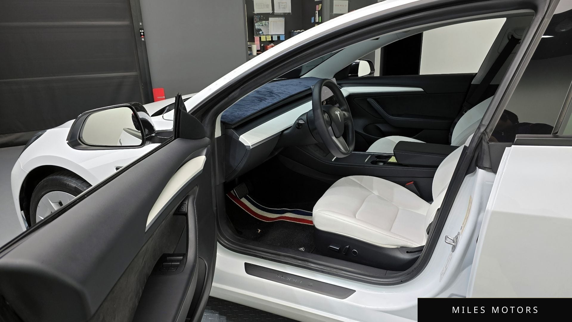 Tesla Model 3 2021 — миниатюра 10