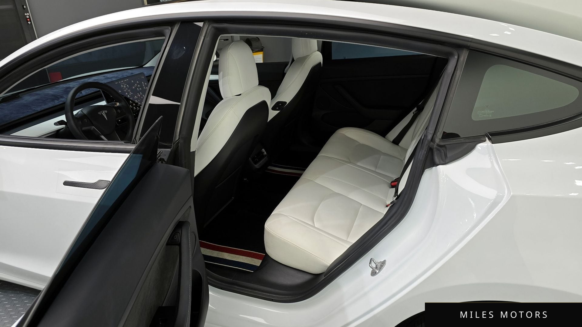 Tesla Model 3 2021 — миниатюра 11