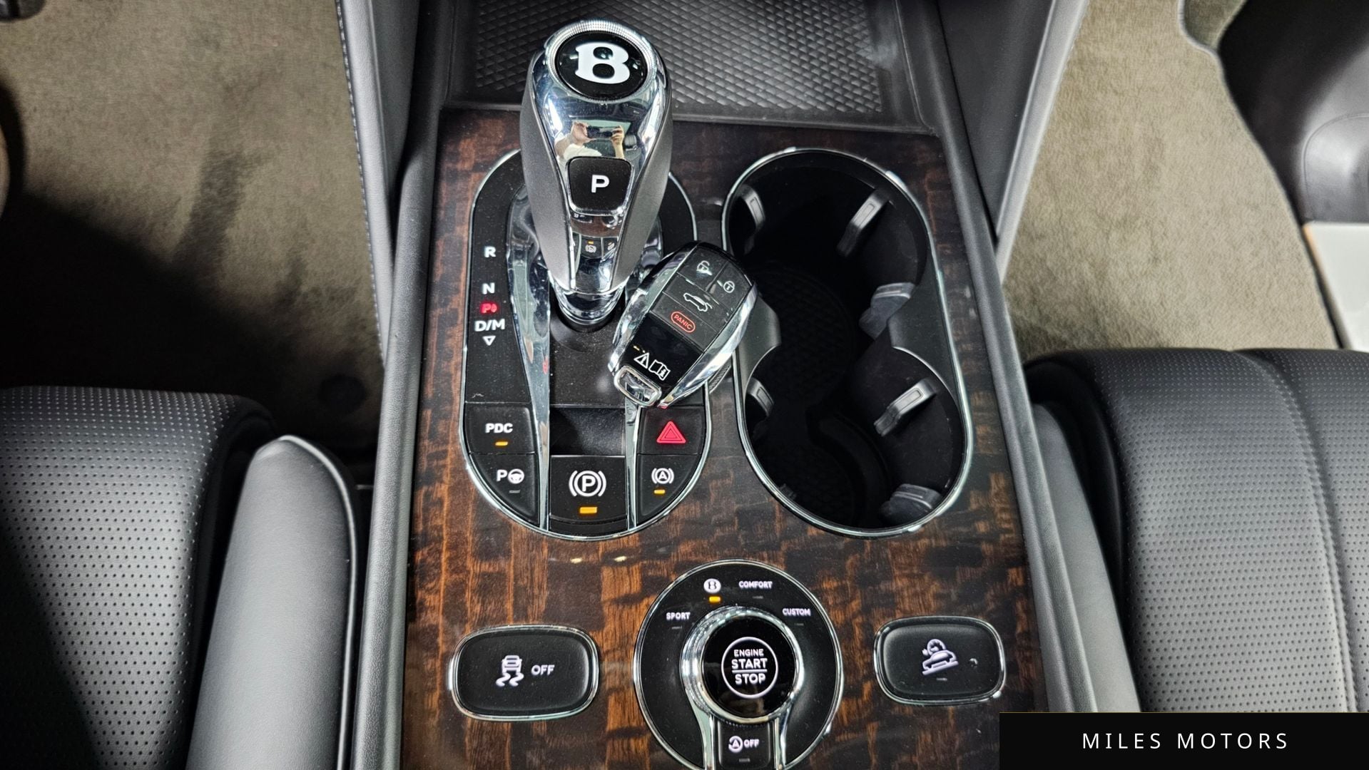 Bentley Bentayga 2019 — миниатюра 9