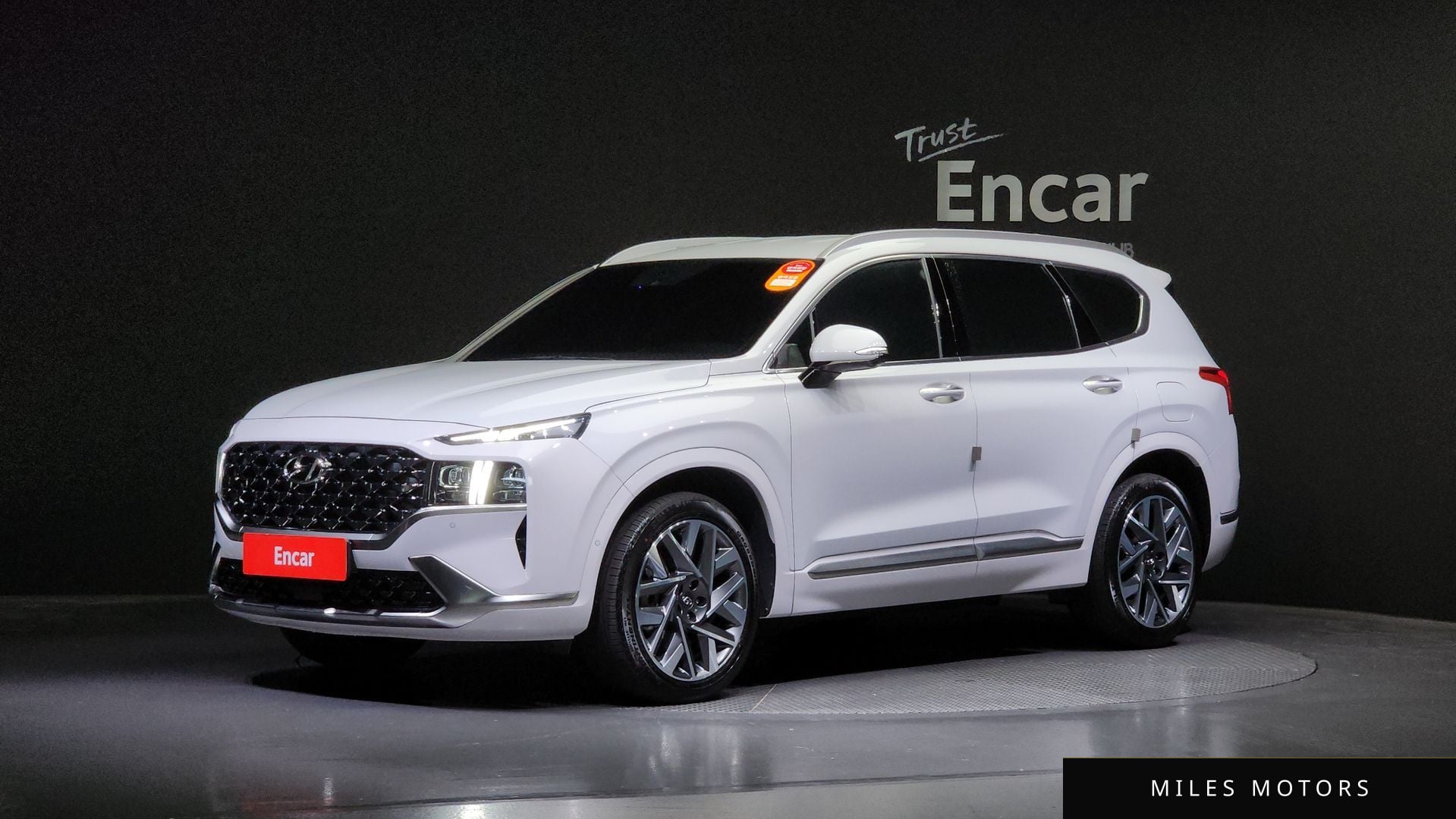 Hyundai Santafe 2023 — фото 1 из 12