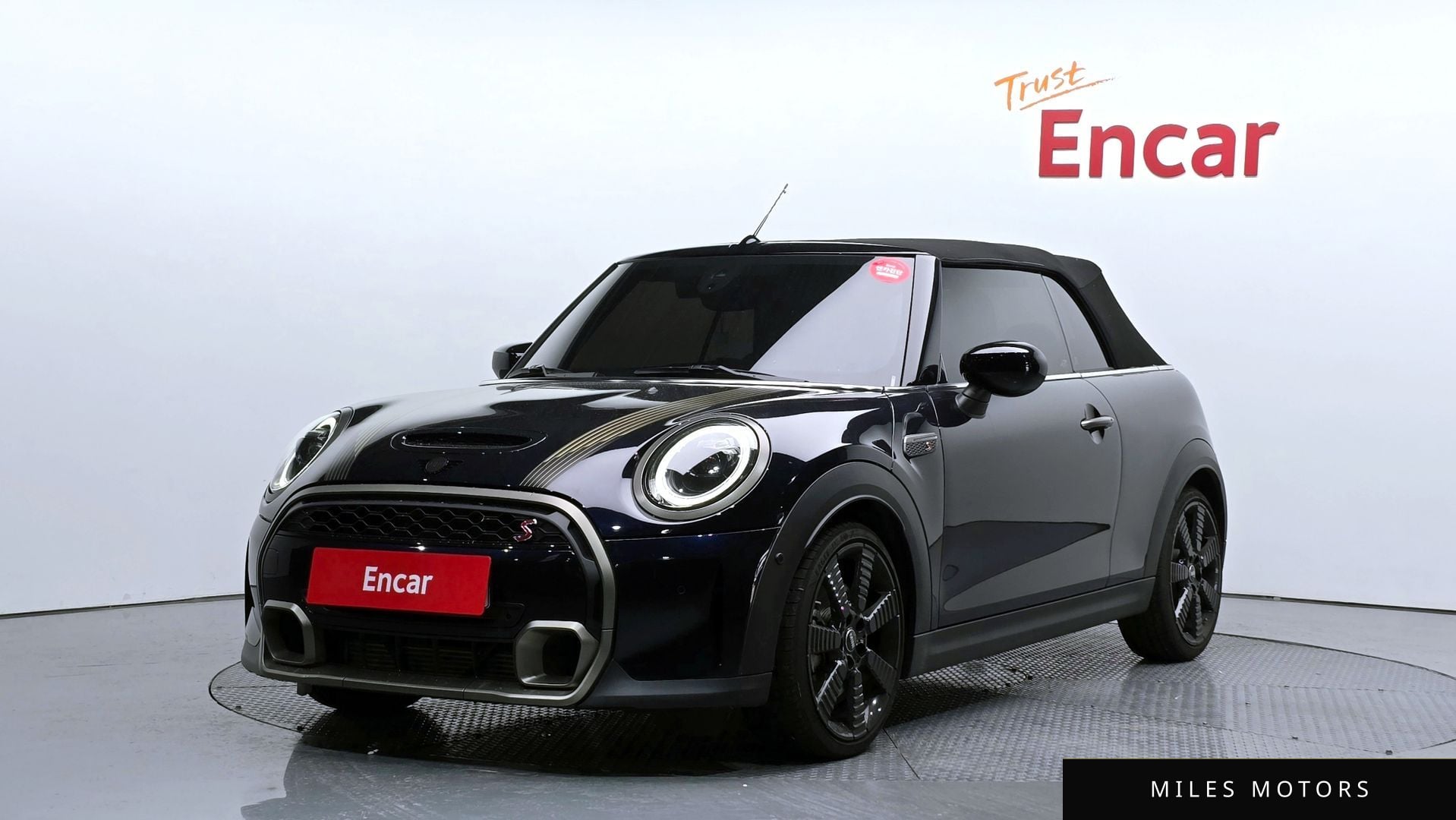 MINI Cooper Convertible 2024 — фото 1 из 12