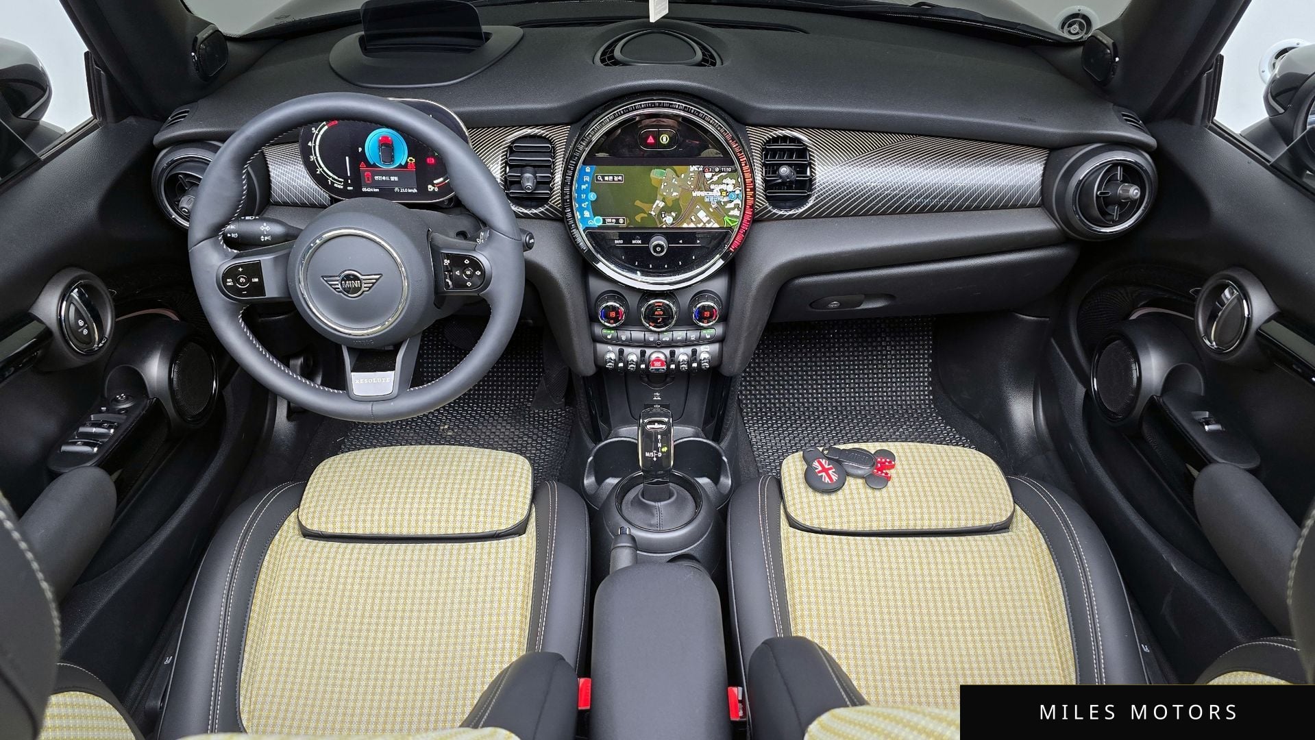 MINI Cooper Convertible 2024 — миниатюра 7