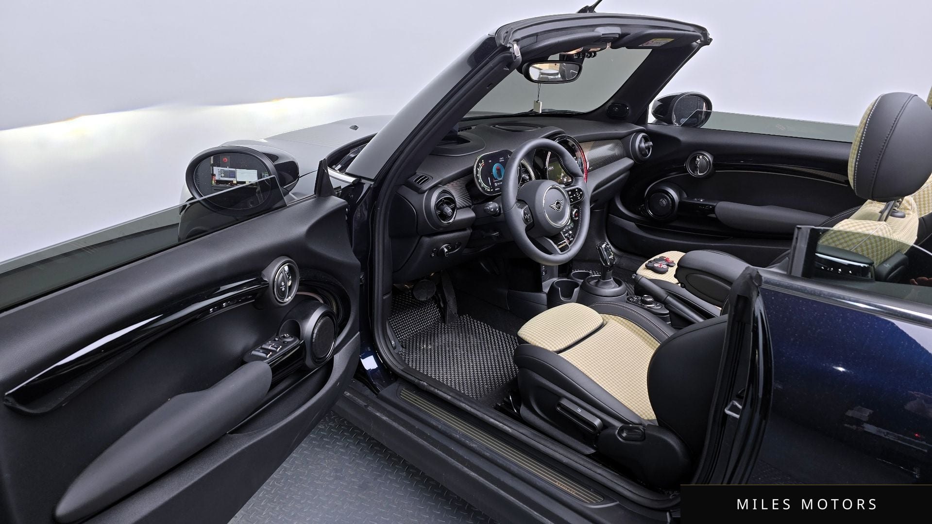 MINI Cooper Convertible 2024 — миниатюра 11
