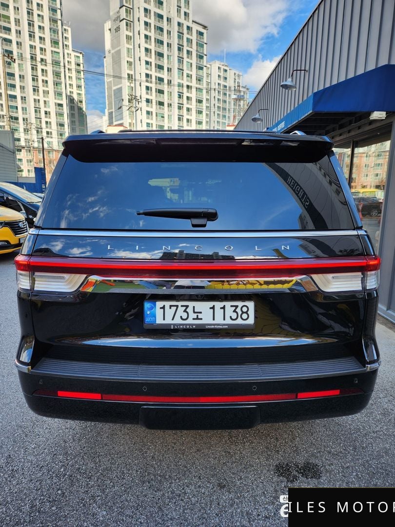 Lincoln 네비게이터 2022 — миниатюра 15