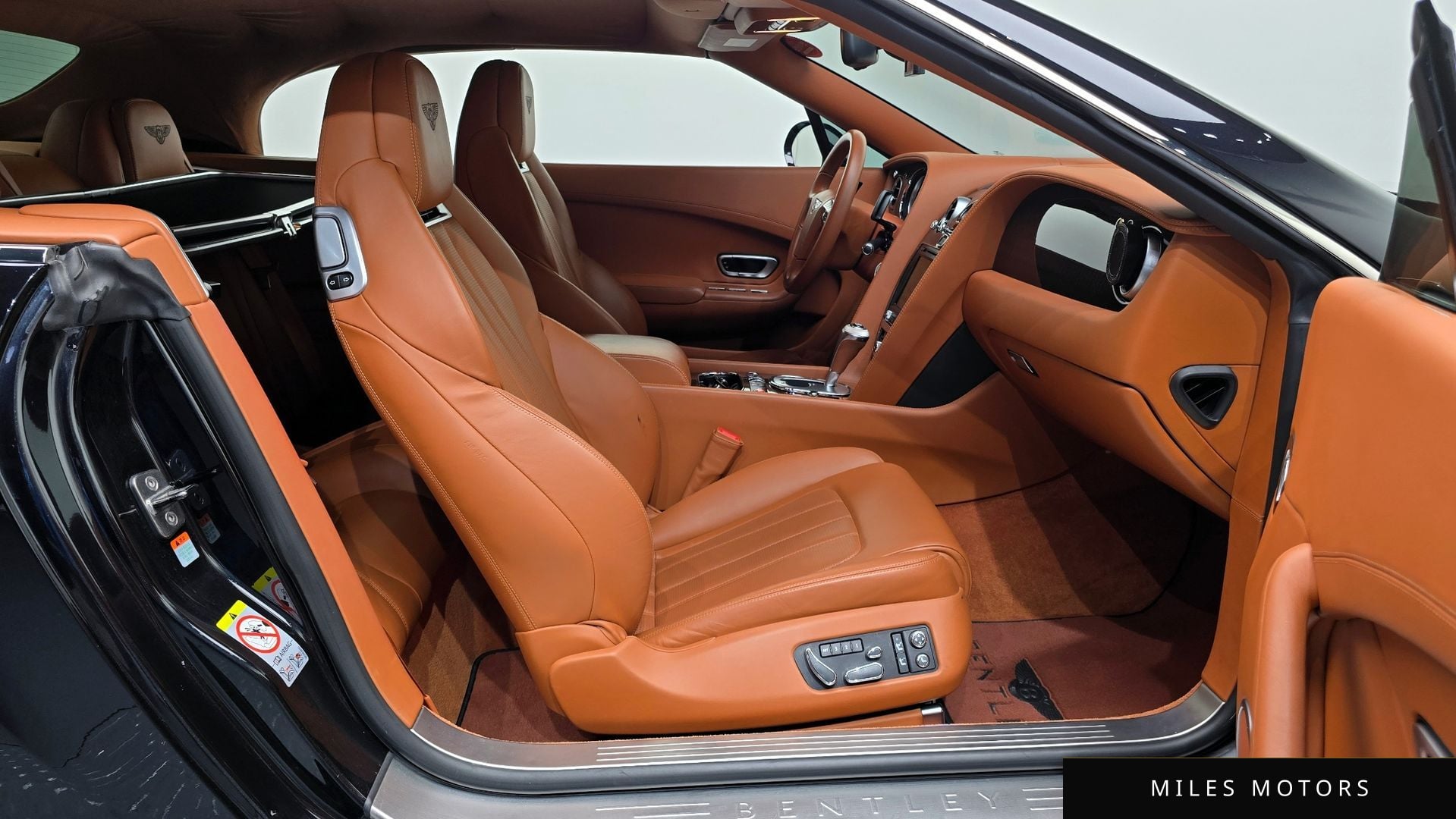 Bentley Continental GT 2014 — миниатюра 10
