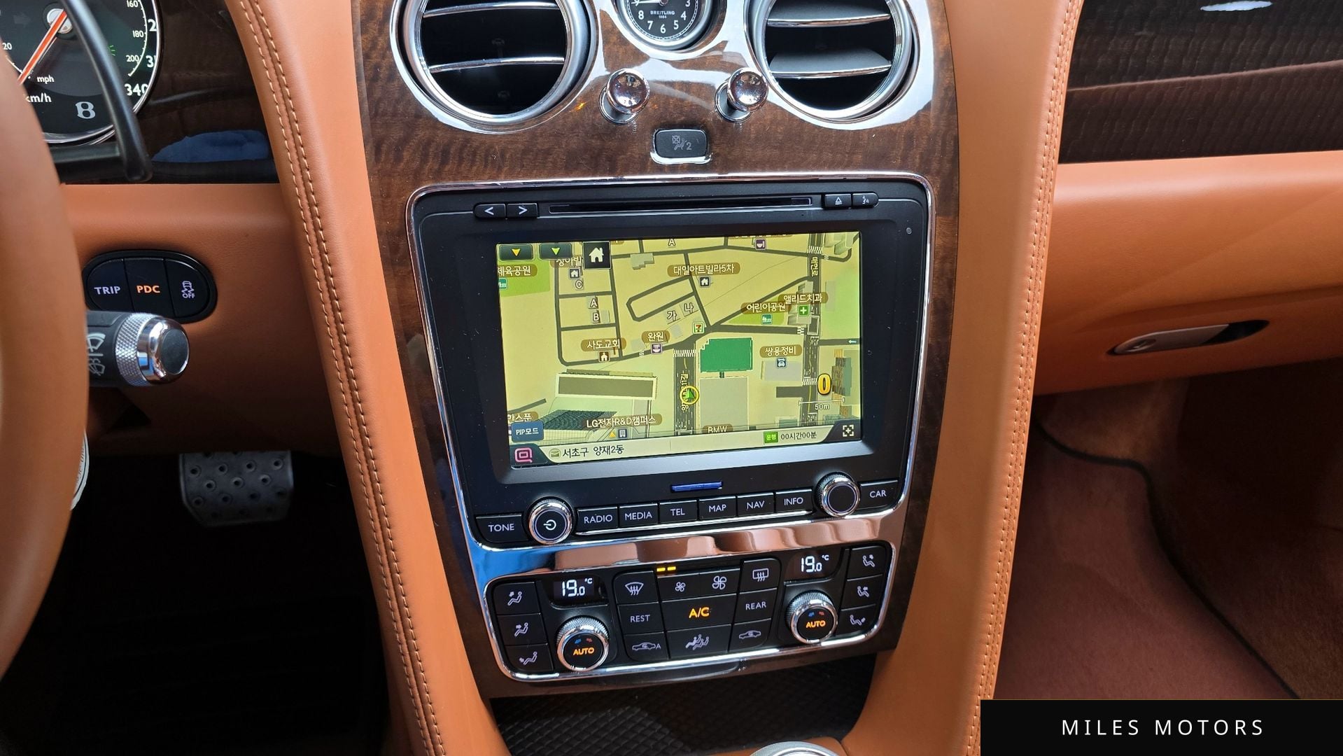 Bentley Continental GT 2014 — миниатюра 14