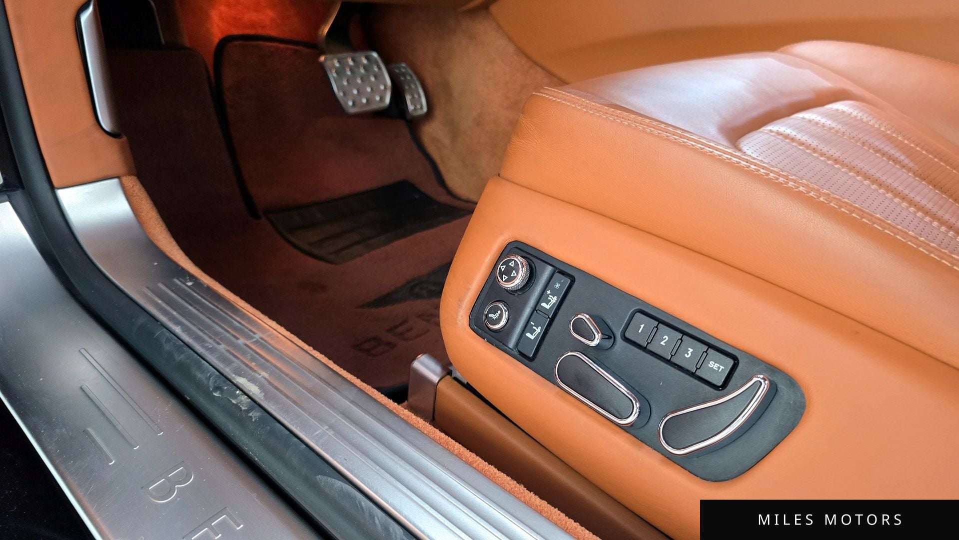 Bentley Continental GT 2014 — миниатюра 19