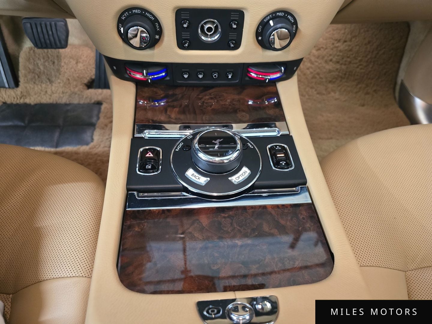 Rolls-Royce 고스트 2014 — миниатюра 13