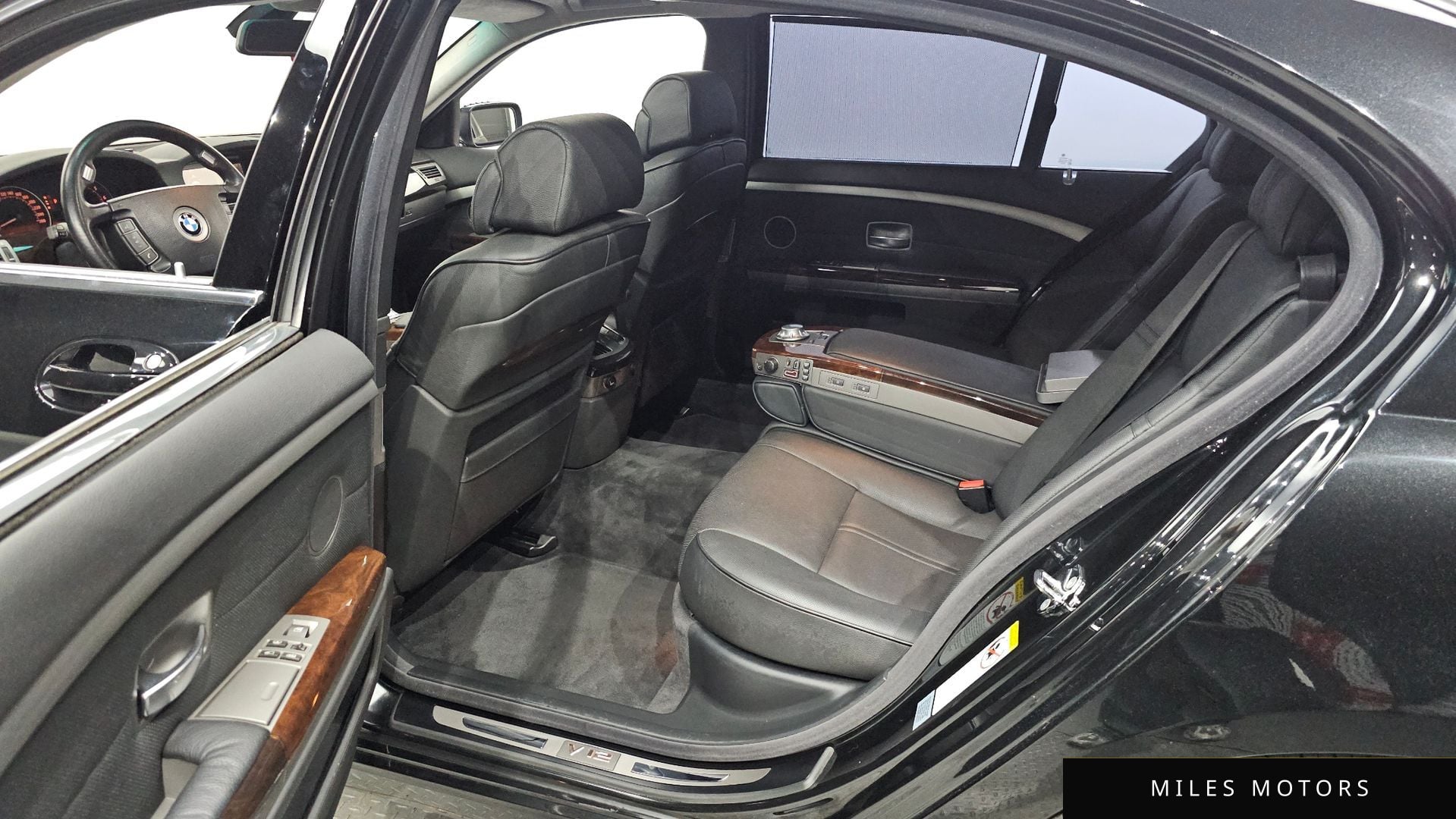 BMW 7 Series (E65) 2004 — миниатюра 11