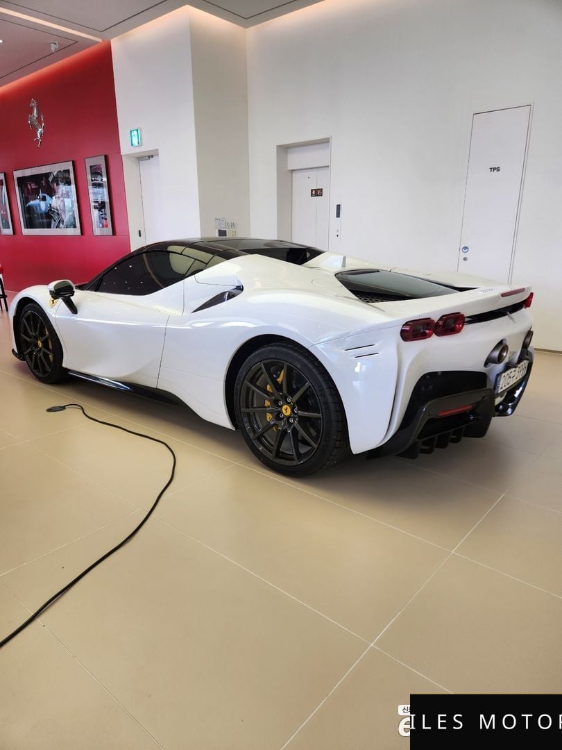 Ferrari SF90 2023 — миниатюра 4