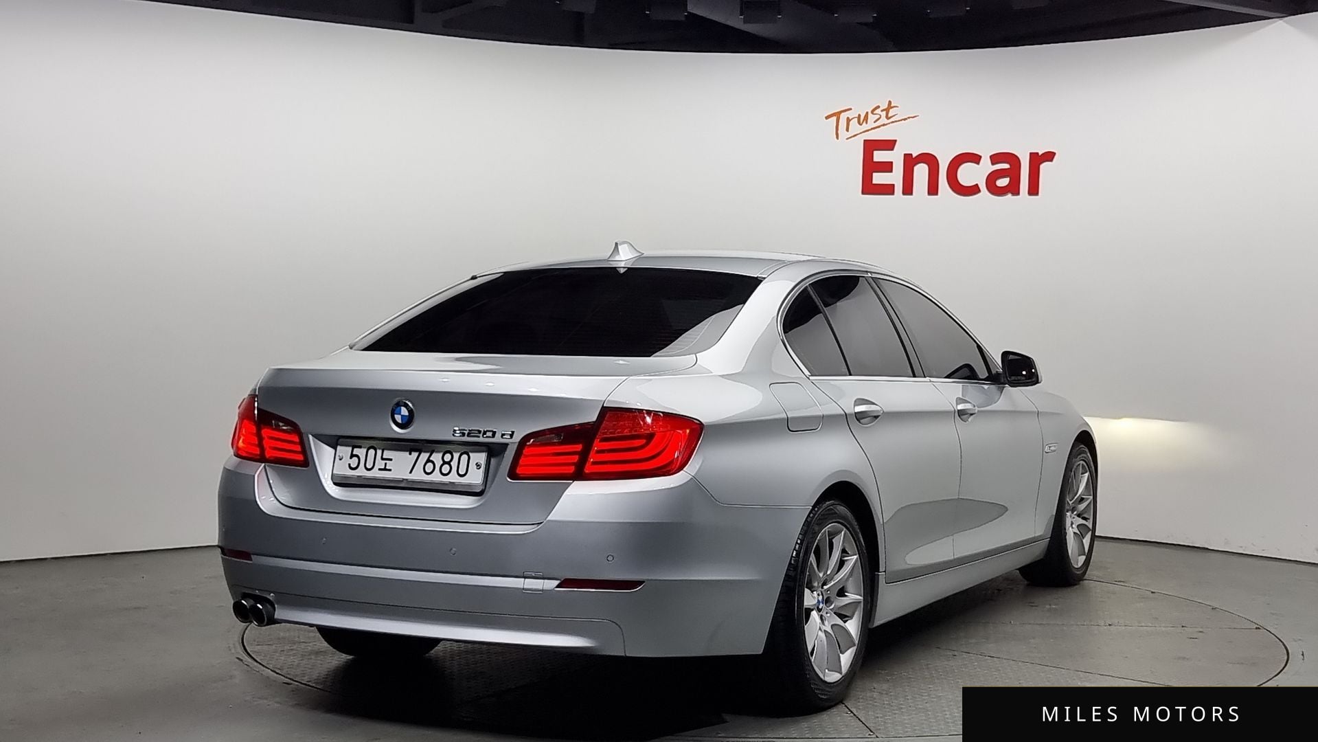 BMW 5 Series (F10) 2013 — миниатюра 2