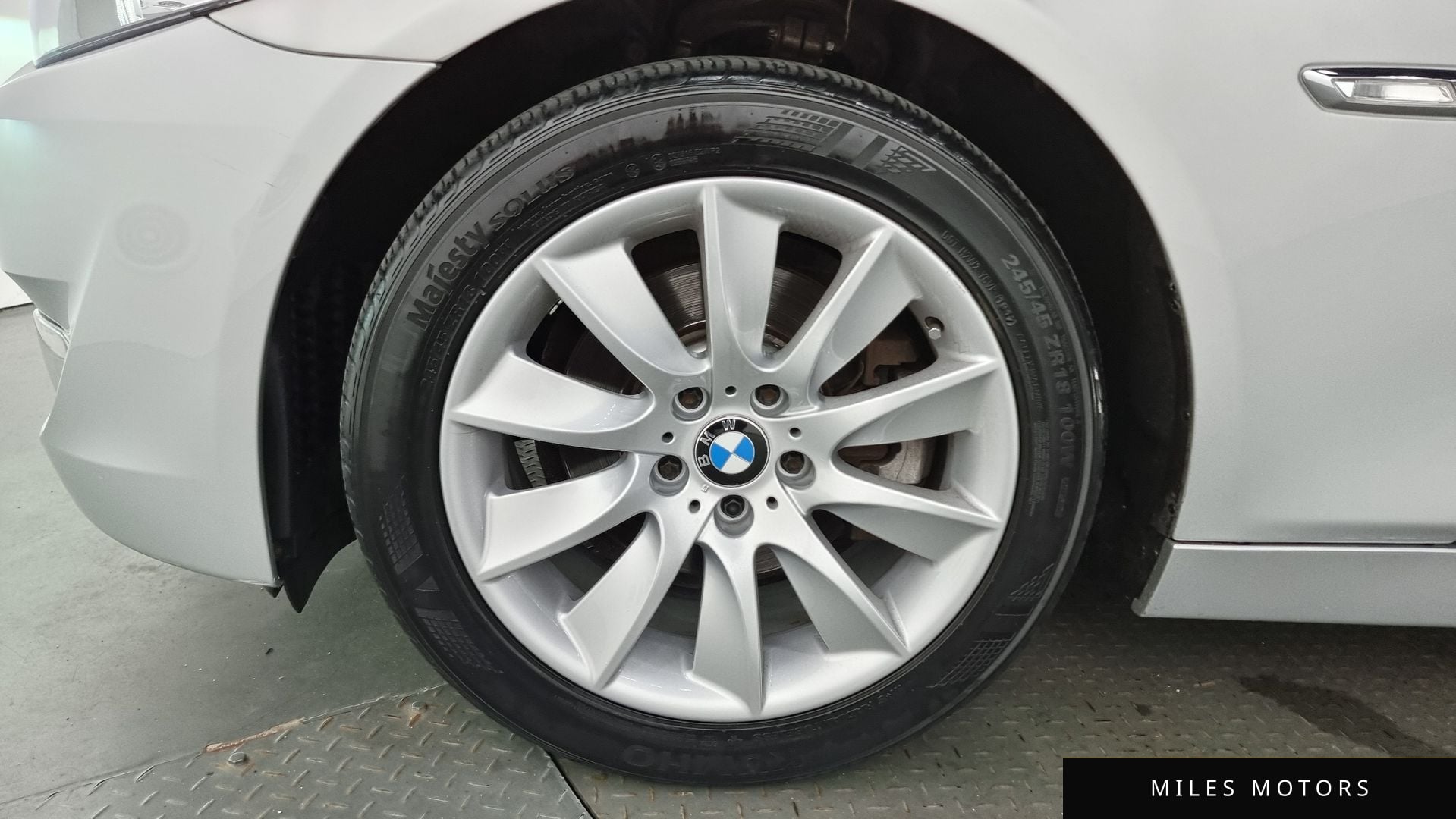 BMW 5 Series (F10) 2013 — миниатюра 5