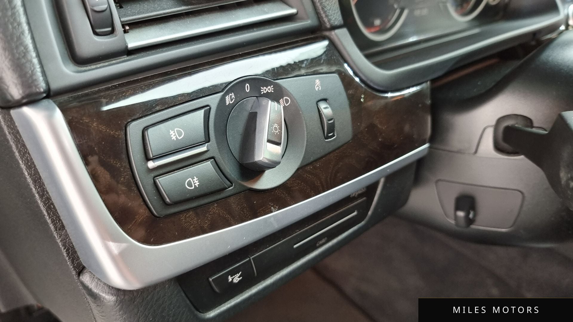 BMW 5 Series (F10) 2013 — миниатюра 15