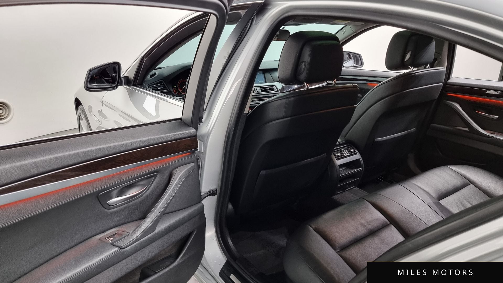 BMW 5 Series (F10) 2013 — миниатюра 19