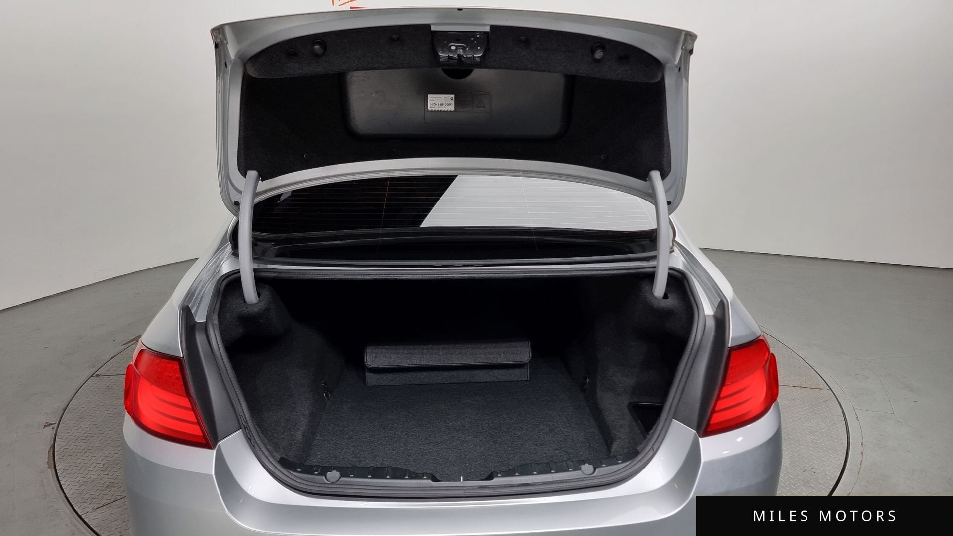 BMW 5 Series (F10) 2013 — миниатюра 20