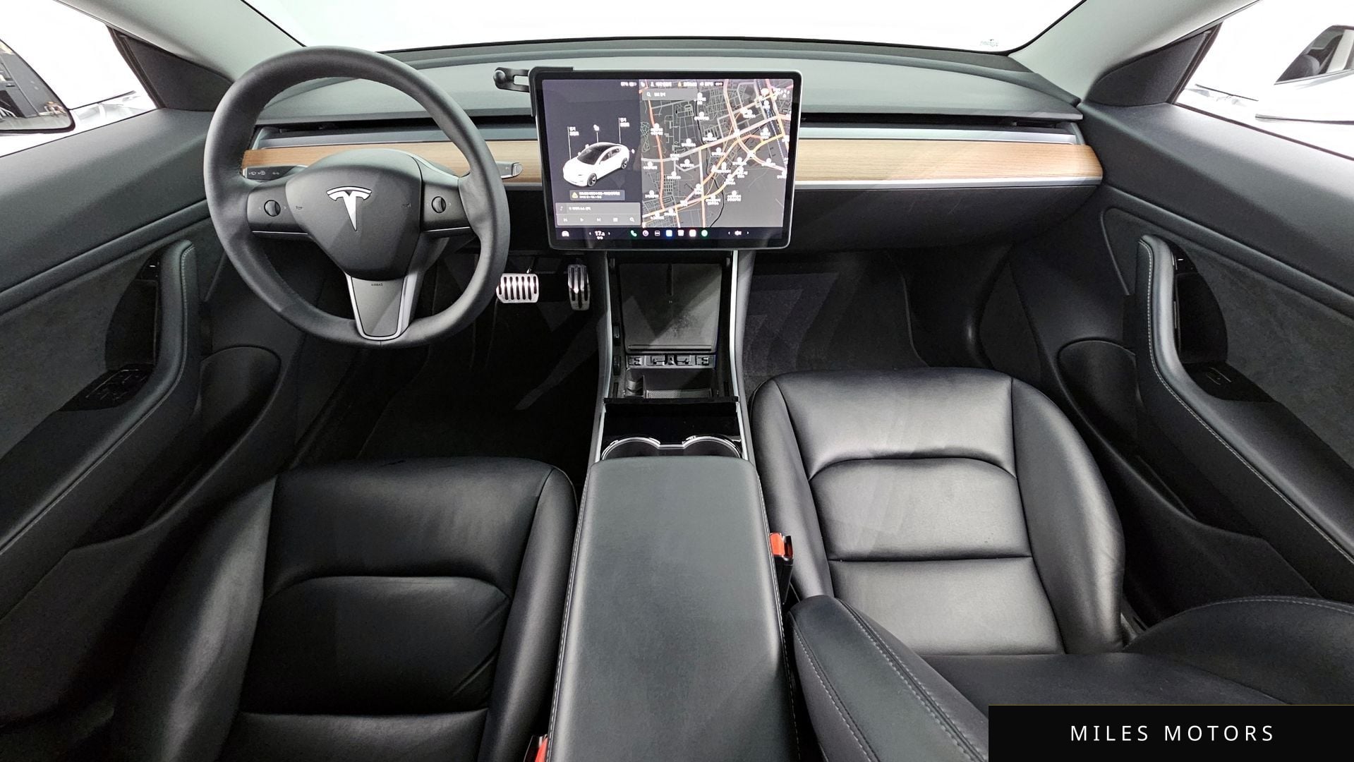 Tesla Model 3 2020 — миниатюра 7