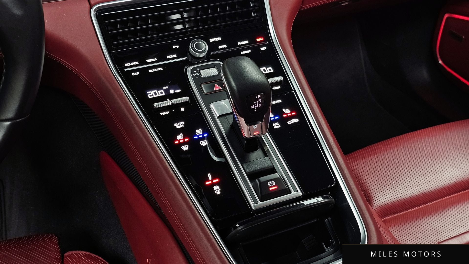Porsche Panamera 2021 — миниатюра 9