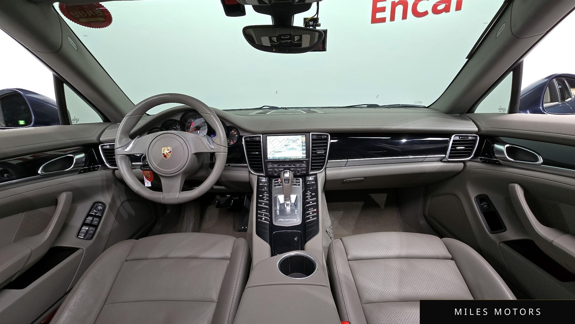 Porsche Panamera 2010 — миниатюра 7
