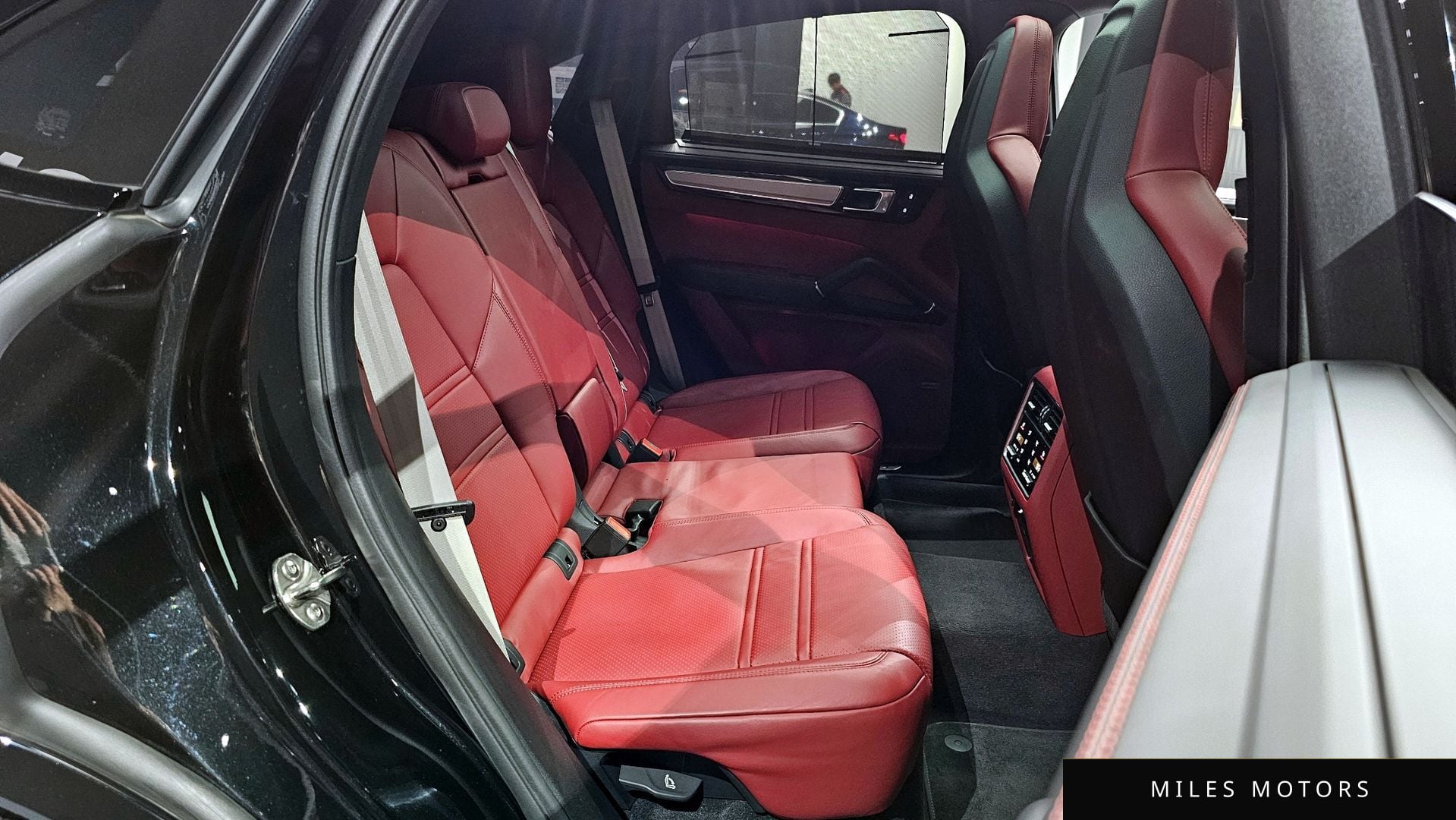 Porsche 카이엔 (PO536) 2023 — миниатюра 12
