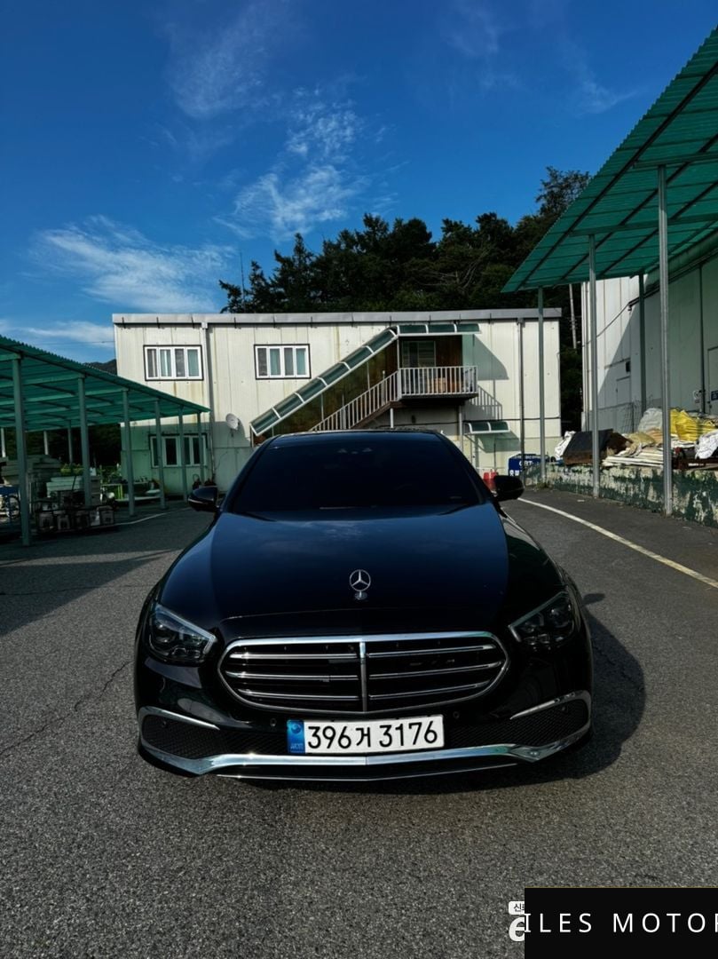 Mercedes-Benz E-Class W213 2023 — миниатюра 2