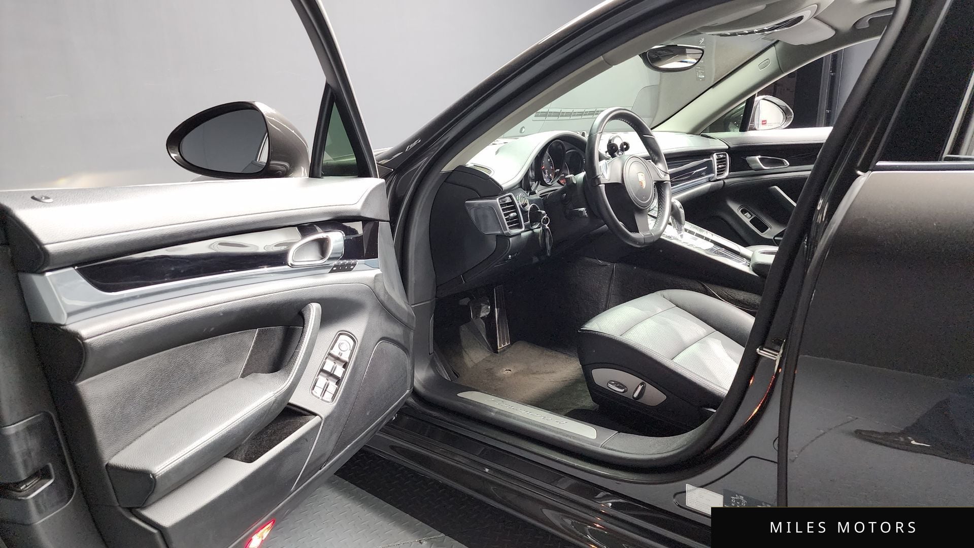 Porsche Panamera 2012 — миниатюра 10