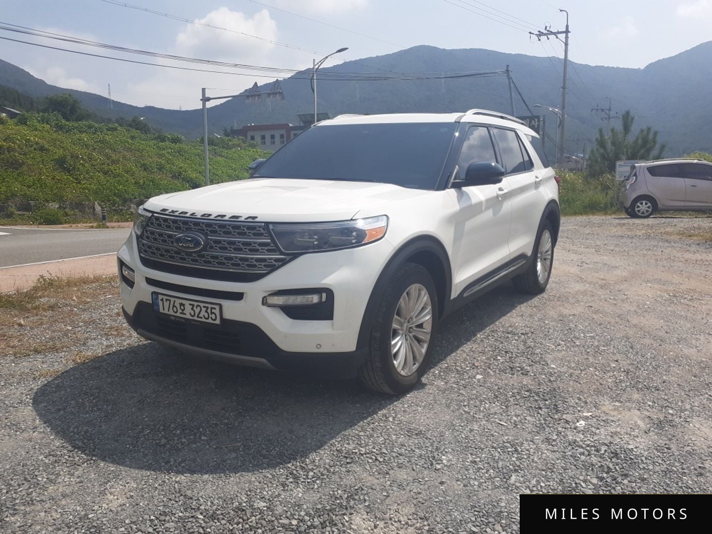 Ford Explorer 2022 — миниатюра 2