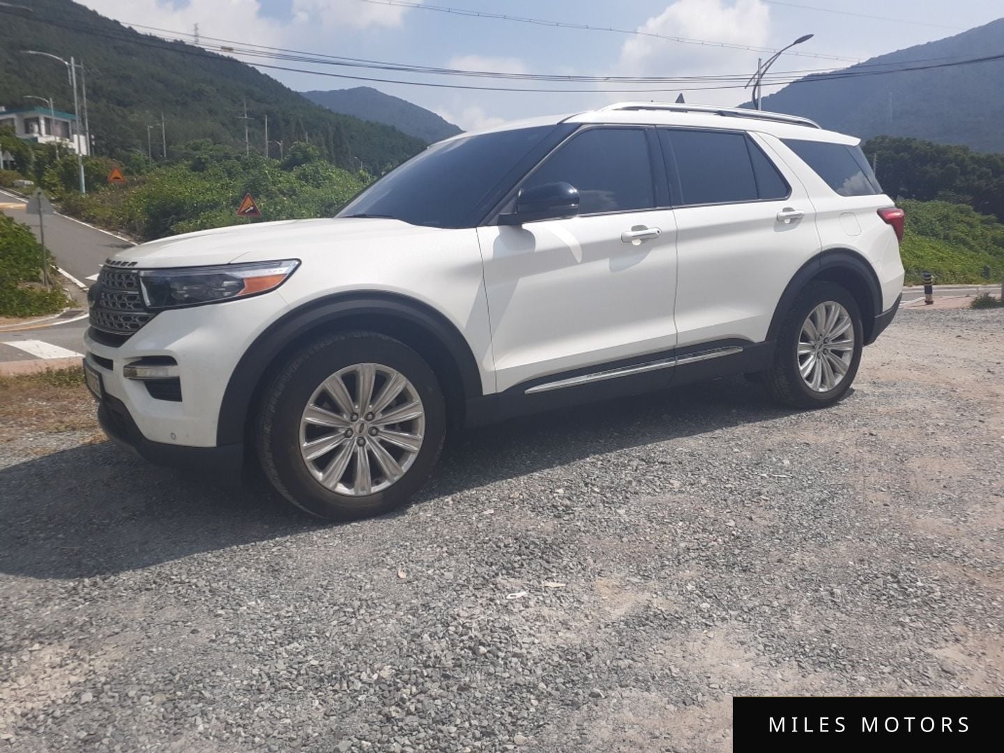 Ford Explorer 2022 — миниатюра 3