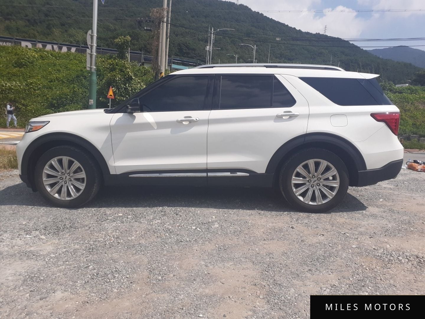 Ford Explorer 2022 — миниатюра 4