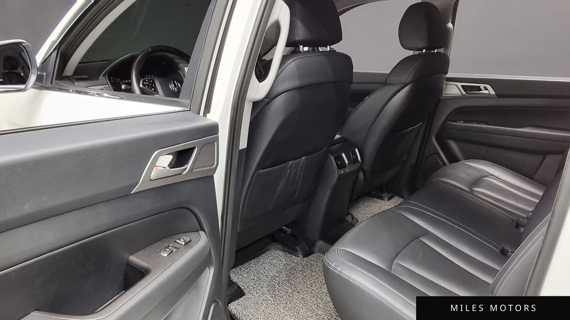 KG Mobility Rexton 2019 — миниатюра 17