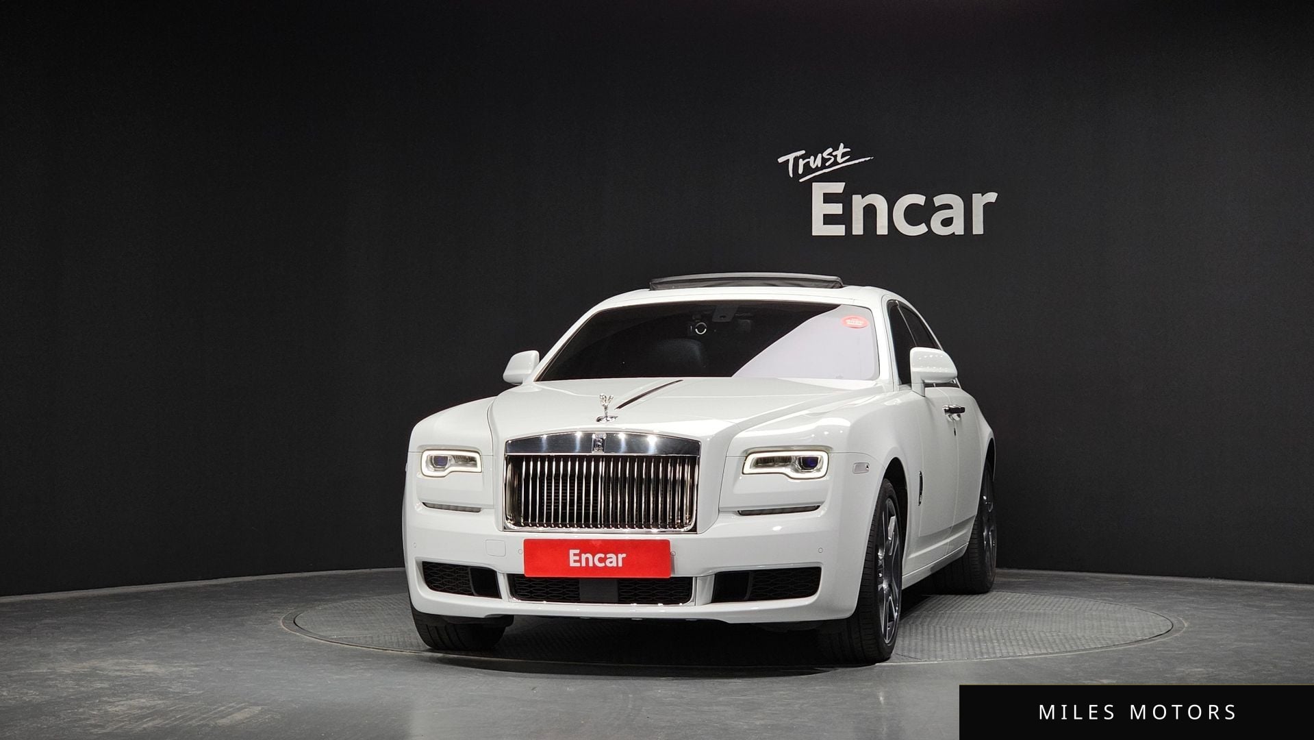 Rolls-Royce 고스트 2019 — миниатюра 3