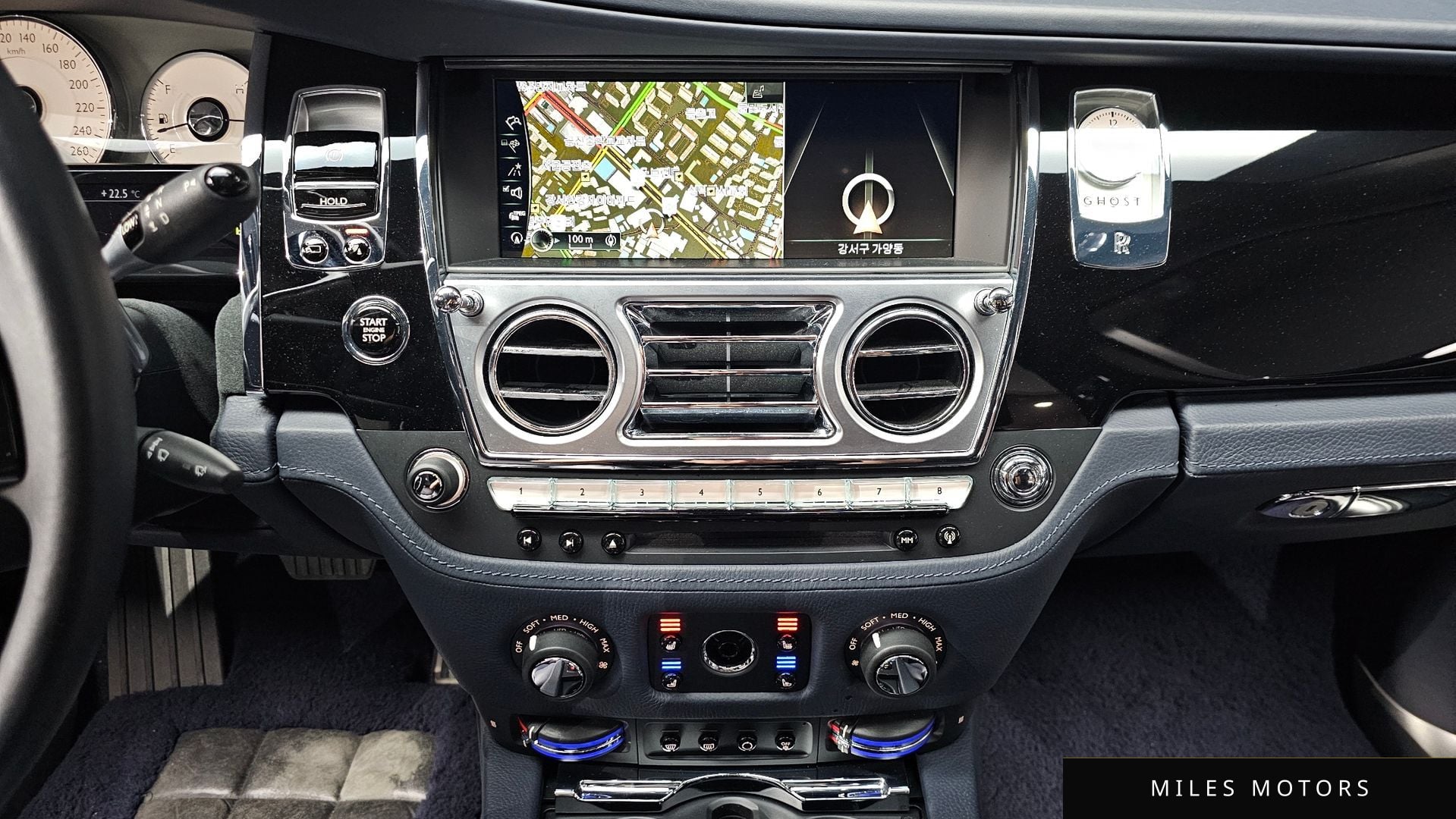 Rolls-Royce 고스트 2019 — миниатюра 16