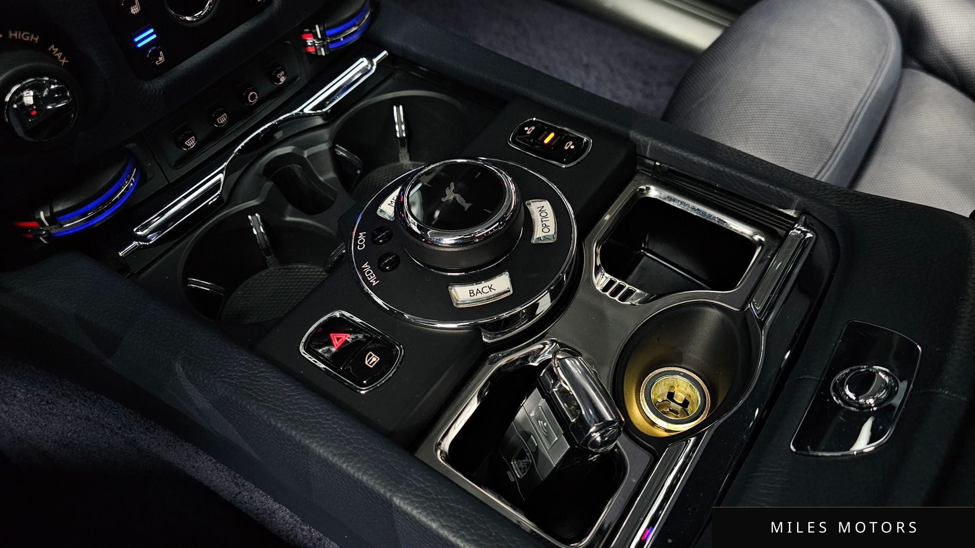 Rolls-Royce 고스트 2019 — миниатюра 18