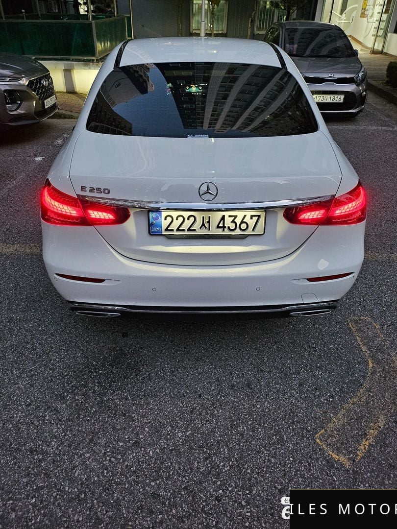 Mercedes-Benz E-Class W213 2023 — миниатюра 4