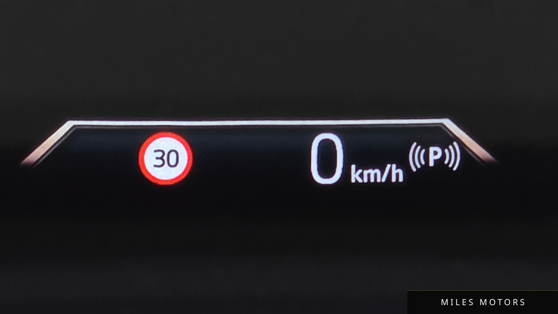 BMW 2시리즈 액티브 투어러 (U06) 2025 — миниатюра 16
