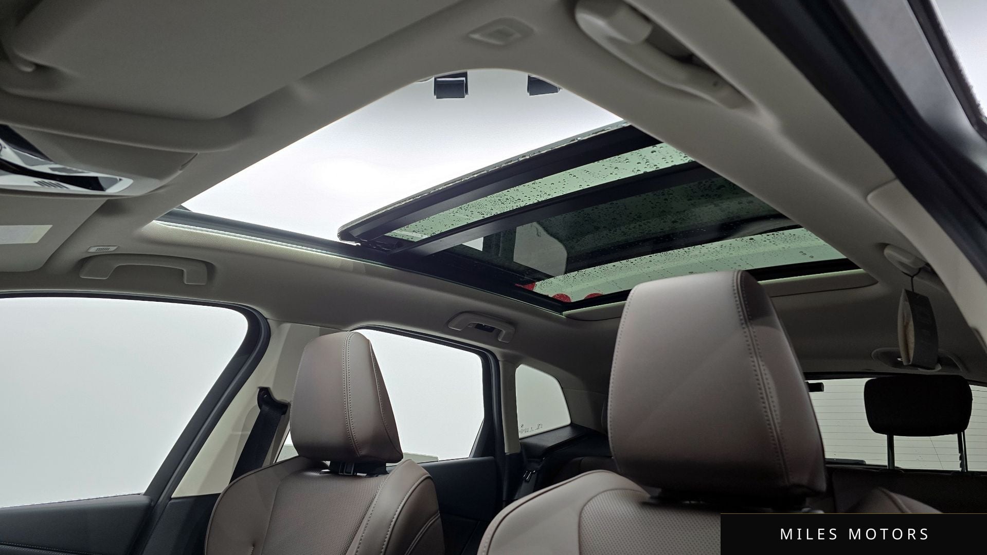 BMW 2시리즈 액티브 투어러 (U06) 2025 — миниатюра 19