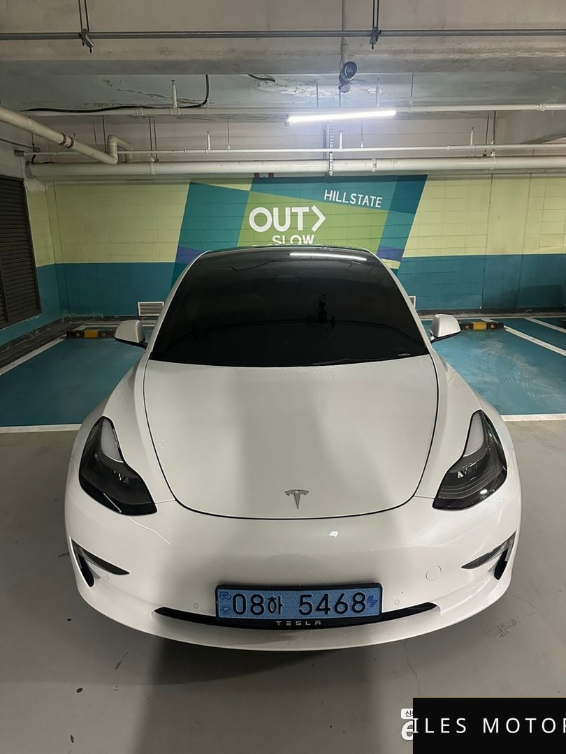 Tesla 모델 3 2022 — миниатюра 2