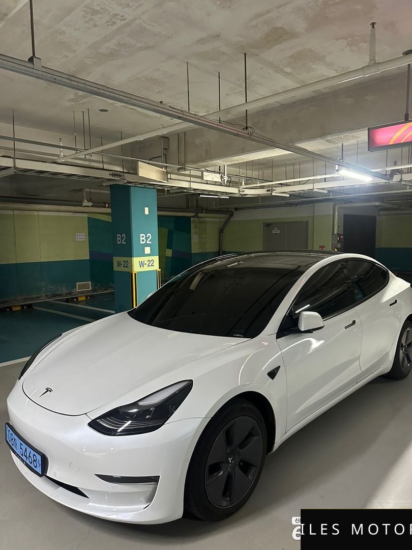Tesla 모델 3 2022 — миниатюра 3